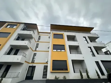 Stambena zgrada — Vrnjačka Banja