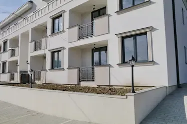 Stambena zgrada — Vrnjačka Banja