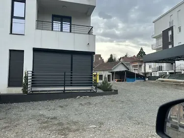 Stambena zgrada — Vrnjačka Banja