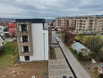 Poslovno-stambena zgrada — Vrnjačka Banja